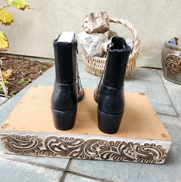 Edgy Chiv DV Dolce Vita Snake Embossed Booties - Picture 7 of 11